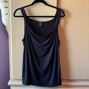 An Taylor scoop neck tank top